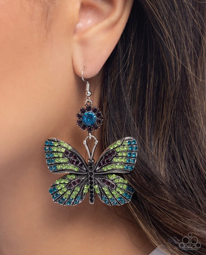 Fluttering Feature Green Earrings