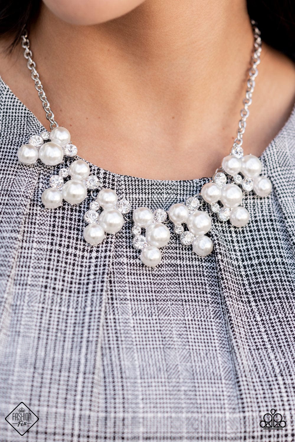 Renown Refinement - White Pearl and Rhinestone Necklace - GODDESSBLINGS
