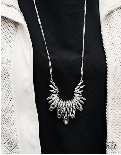 Paparazzi Leave It To Luxe Silver Necklace