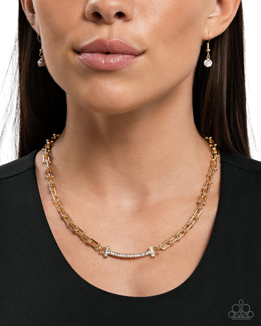 Anchored Actress rhinestones Necklace