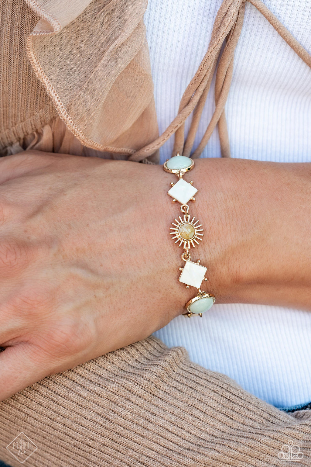 Sunburst Style - Gold Necklace