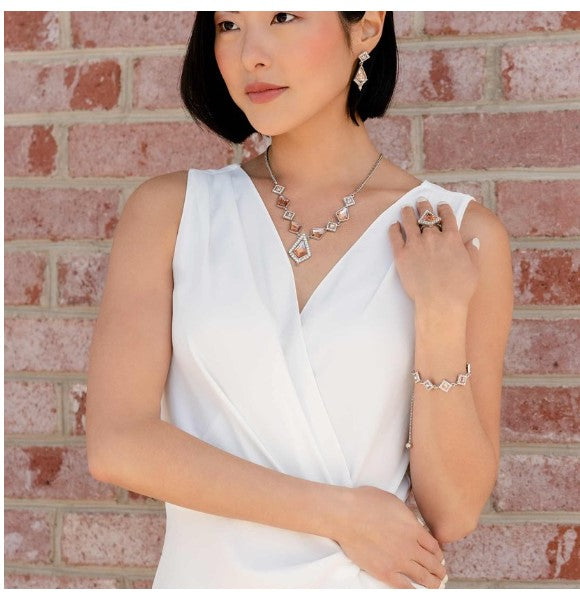 Sharp Showroom - Orange Necklace set