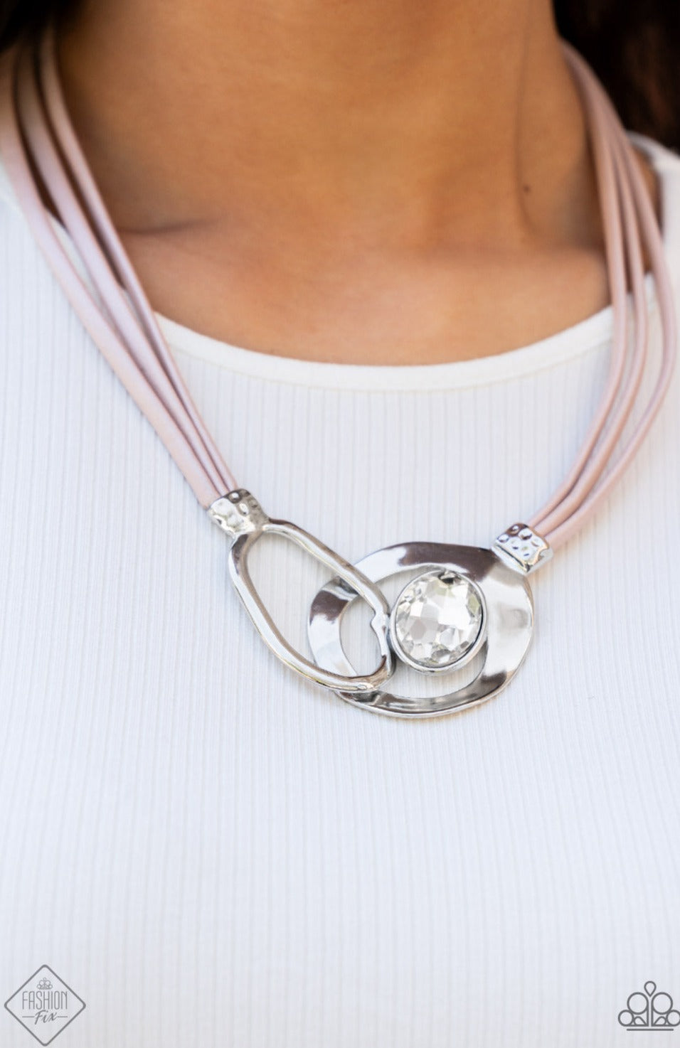 Californian Cowgirl - Pink leather necklace - GODDESSBLINGS