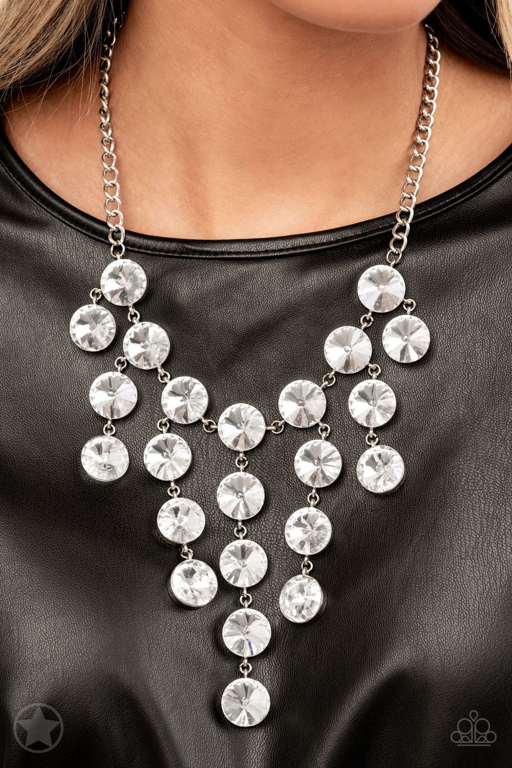Fashion Jewelry, sparkling silver necklace with rhinestones